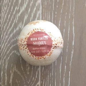 Bath and Body Works Warm Vanilla Sugar Bath Fizzy